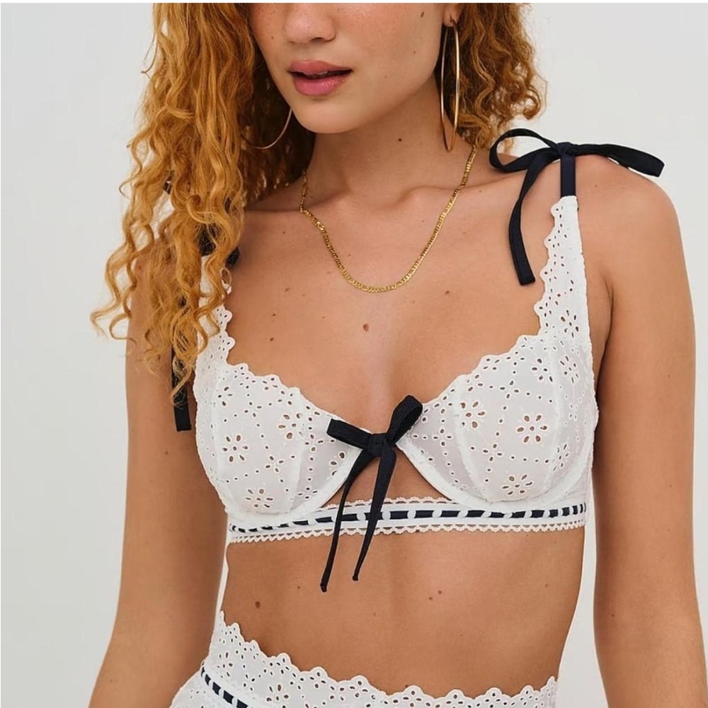For love and lemons heather underwire bra navy and white lace coquette boho 34DD